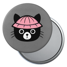 Laden Sie das Bild in den Galerie-Viewer, Regnerischer Tag Kitty | Taschenspiegel